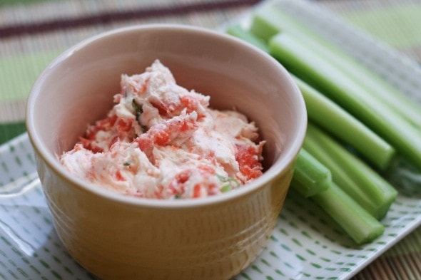celery-with-smoked-salmon-cream-cheese-4