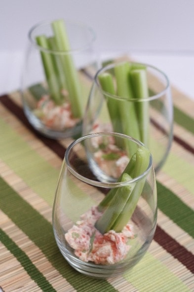 celery-with-smoked-salmon-cream-cheese