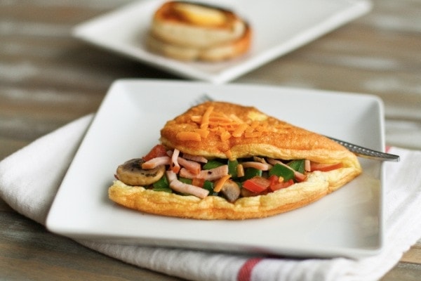 Puffy-Omelet-Canadian-Bacon-Filling-2