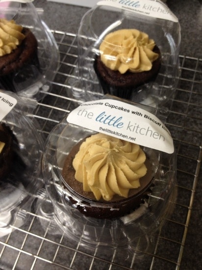 Chocolate Cupcakes with Biscoff Buttercream Icing from thelittlekitchen.net Chocolate Cupcakes with Biscoff Buttercream Icing from thelittlekitchen.net