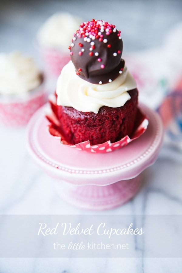Red Velvet Cupcakes from DualFood Red Velvet Cupcakes