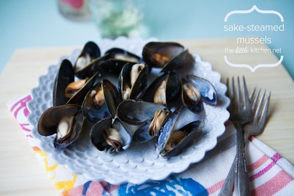 Sake-Steamed Mussels from DualFood Sake-Steamed Mussels