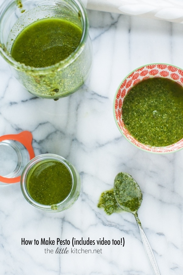 How to Make Pesto from thelittlekitchen.net How to Make Pesto from thelittlekitchen.net