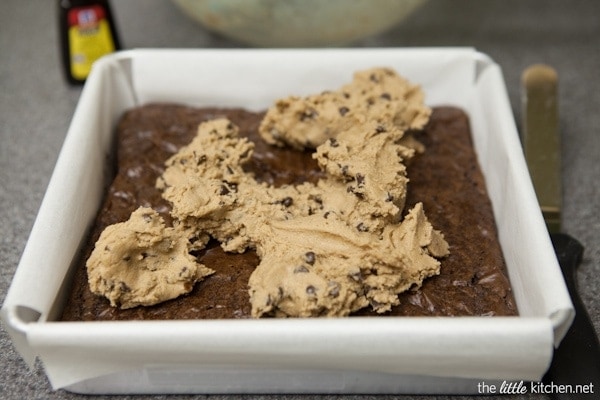 Chocolate Chip Mocha Cookie Dough Brownies from thelittlekitchen.net Chocolate Chip Mocha Cookie Dough Brownies from thelittlekitchen.net