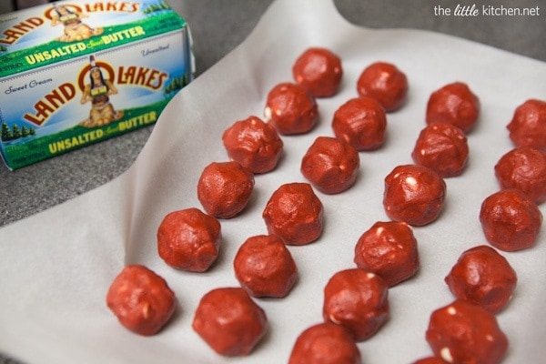 Red Velvet White Chocolate Chip Cookie Dough Truffles from thelittlekitchen.net Red Velvet White Chocolate Chip Cookie Dough Truffles from thelittlekitchen.net