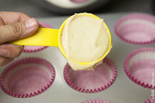 Birthday Vanilla Cupcakes from thelittlekitchen.net Birthday Vanilla Cupcakes from thelittlekitchen.net