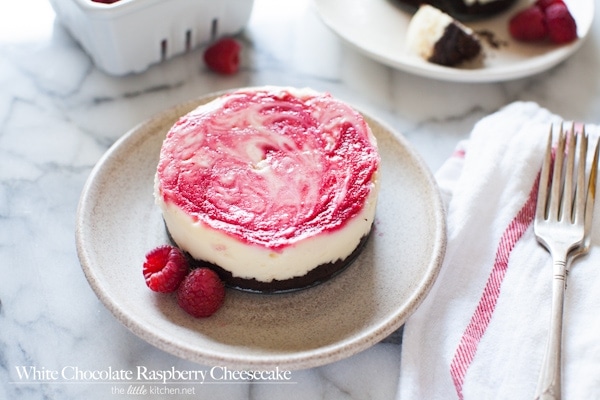 White Chocolate Raspberry Cheesecake from thelittlekitchen.net White Chocolate Raspberry Cheesecake from thelittlekitchen.net
