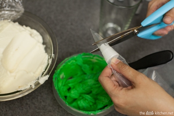 Monster Cupcakes from thelittlekitchen.net Monster Cupcakes from thelittlekitchen.net