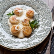 Pan-Seared Scallops with a Gruyère Cheese Sauce from DualFood thelittlekitchen.net