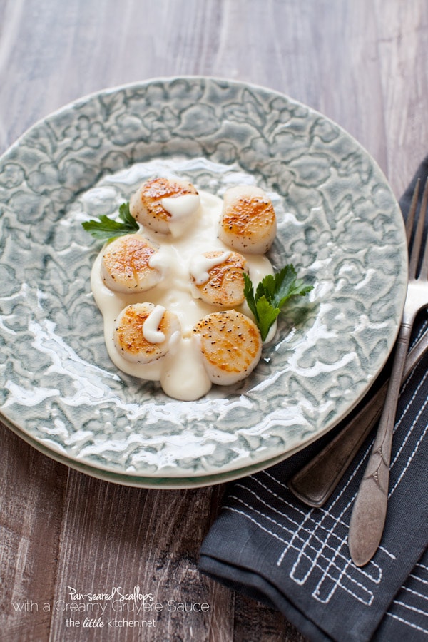 Pan-Seared Scallops with a Gruyère Cheese Sauce from DualFood thelittlekitchen.net Pan-Seared Scallops with a Gruyère Cheese Sauce from DualFood thelittlekitchen.net