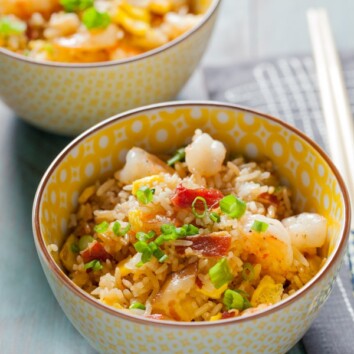 Such an easy fried recipe and the best ever...with a secret ingredient that makes it just like your favorite take out fried rice! Bacon and Shrimp Fried Rice from DualFood thelittlekitchen.net