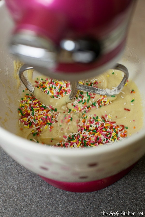 These bars are so gooey and perfect...the sprinkles are a must! Funfetti Gooey Butter Shortbread Bars from thelittlekitchen.net These bars are so gooey and perfect...the sprinkles are a must! Funfetti Gooey Butter Shortbread Bars from thelittlekitchen.net