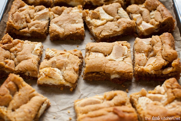 These bars are so easy to make...the crust is made with graham cracker crumbs & I used white chocolate Reese's butter cups! Peanut Butter Cookie Pie Bars from thelittlekitchen.net These bars are so easy to make...the crust is made with graham cracker crumbs & I used white chocolate Reese's butter cups! Peanut Butter Cookie Pie Bars from thelittlekitchen.net