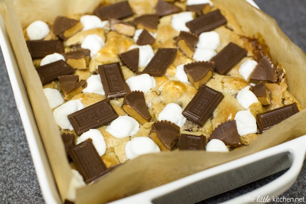 Peanut Butter S'mores Cookie Bars from thelittlekitchen.net Peanut Butter S'mores Cookie Bars from thelittlekitchen.net
