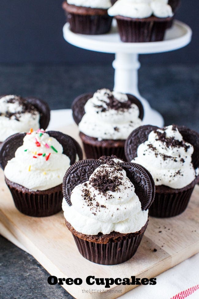 Oreo Cupcakes from thelittlekitchen.net Oreo Cupcakes from thelittlekitchen.net