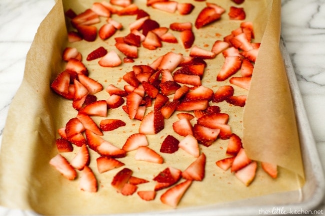 Strawberry Chocolate Hand Pies from thelittlekitchen.net Strawberry Chocolate Hand Pies from thelittlekitchen.net