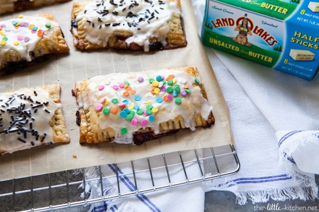 Strawberry Chocolate Hand Pies from thelittlekitchen.net Strawberry Chocolate Hand Pies from thelittlekitchen.net