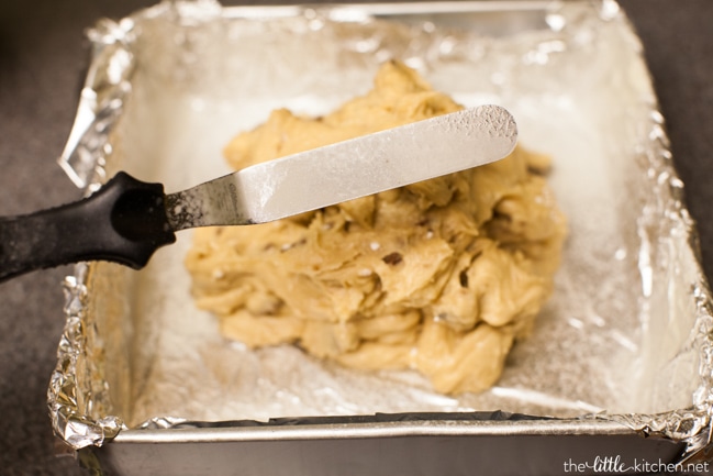 Milk Chocolate Walnut Blondies from thelittlekitchen.net Milk Chocolate Walnut Blondies from thelittlekitchen.net