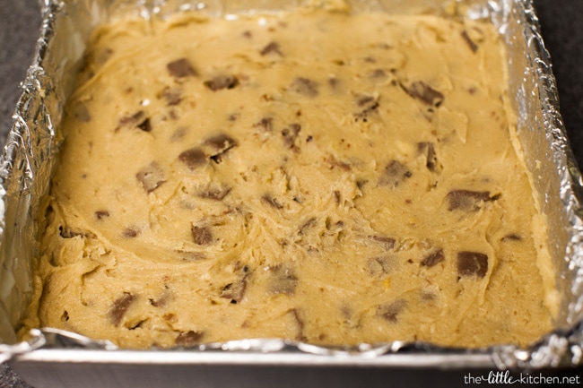 Milk Chocolate Walnut Blondies from thelittlekitchen.net Milk Chocolate Walnut Blondies from thelittlekitchen.net