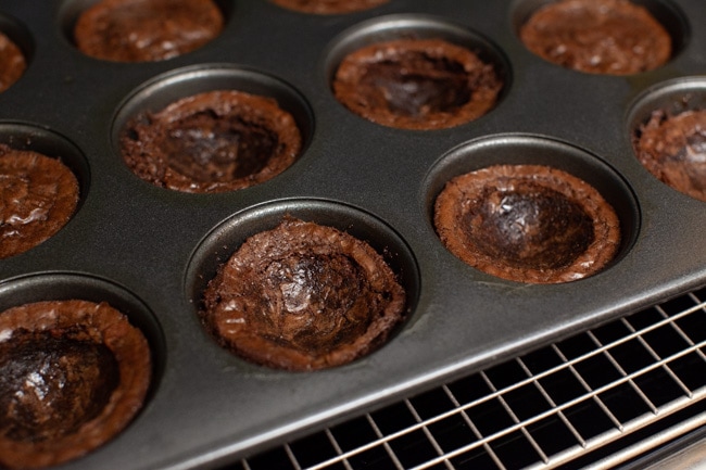How to Make Brownie Cups from thelittlekitchen.net How to Make Brownie Cups from thelittlekitchen.net